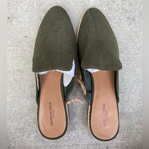 American Eagle Outfitters Dark Green Faux Suede Flat Mules Slides Sandals NWT